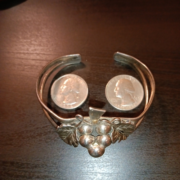 Adjustable 925 silver grapes 🍇 bracelet - Picture 9 of 9